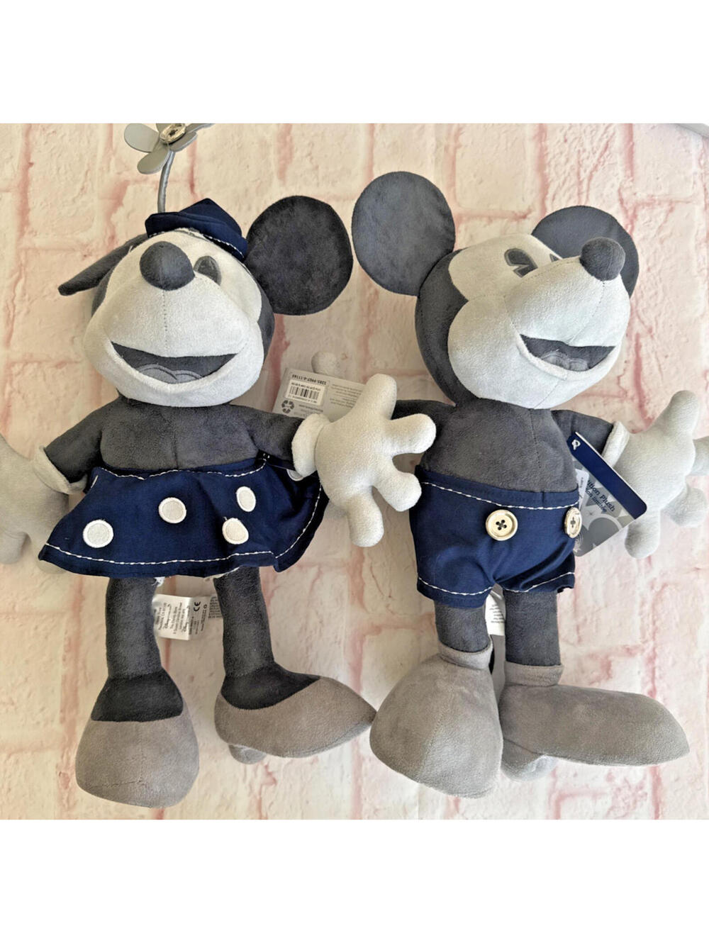 D23 Exclusive 25th Anniversary MinnieMickey Mouse Plush Toy  Monochromatic